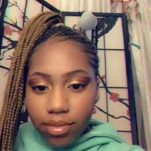 Meet your Posher, Gigi